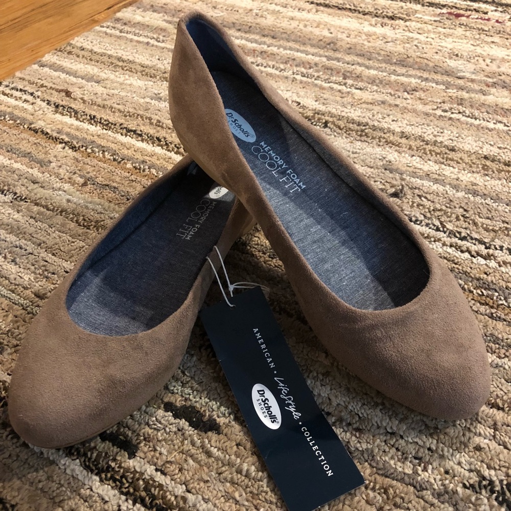 Cool fit memory foam flats